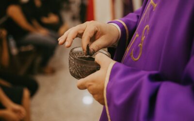 #90: Finger Painting? Ash Wednesday, Lent, and Playing at Sacerdotalism